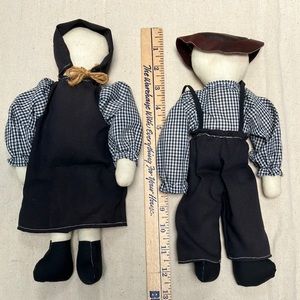 12” Amish couple, set. W/muslin bodies, matching black/white checked shirts.
